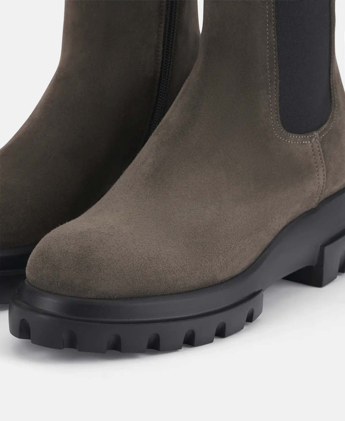 Chunky Beat Ankle boot in split leather