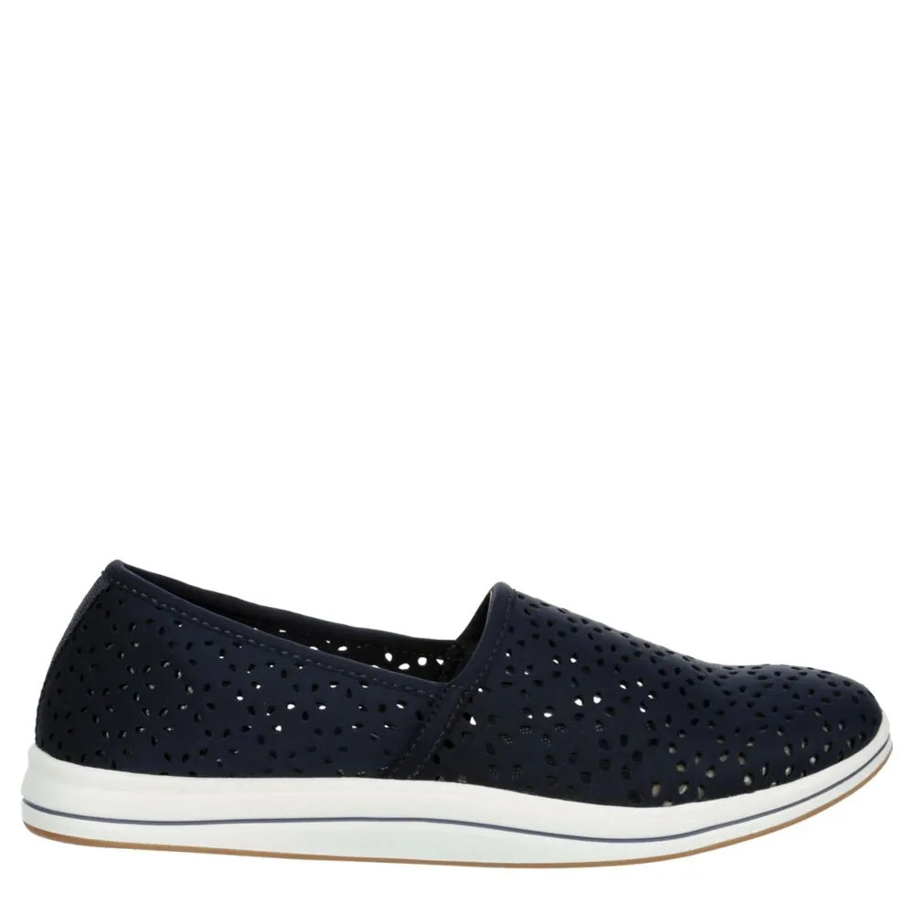 CLARKS  WOMENS BREEZE EMILY SLIP ON SNEAKER