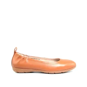 Essie Slip On Women's Shoes - Tan Leather