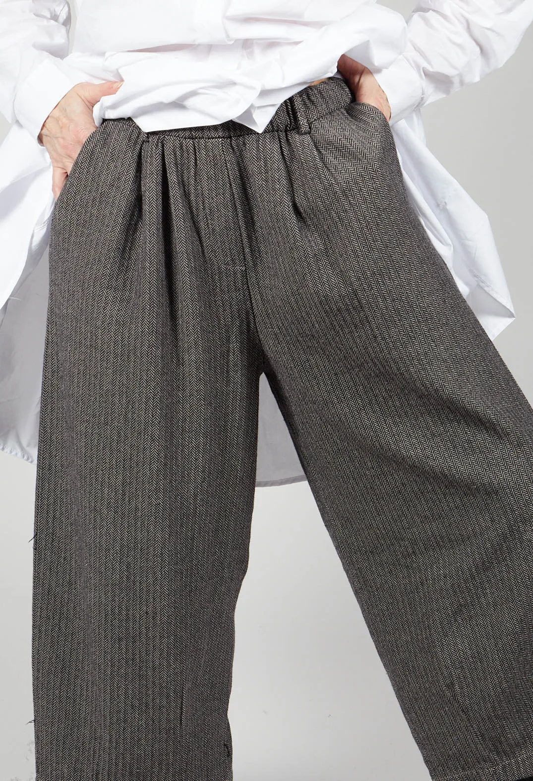 Herringbone Elastic Waist Trousers in Sand