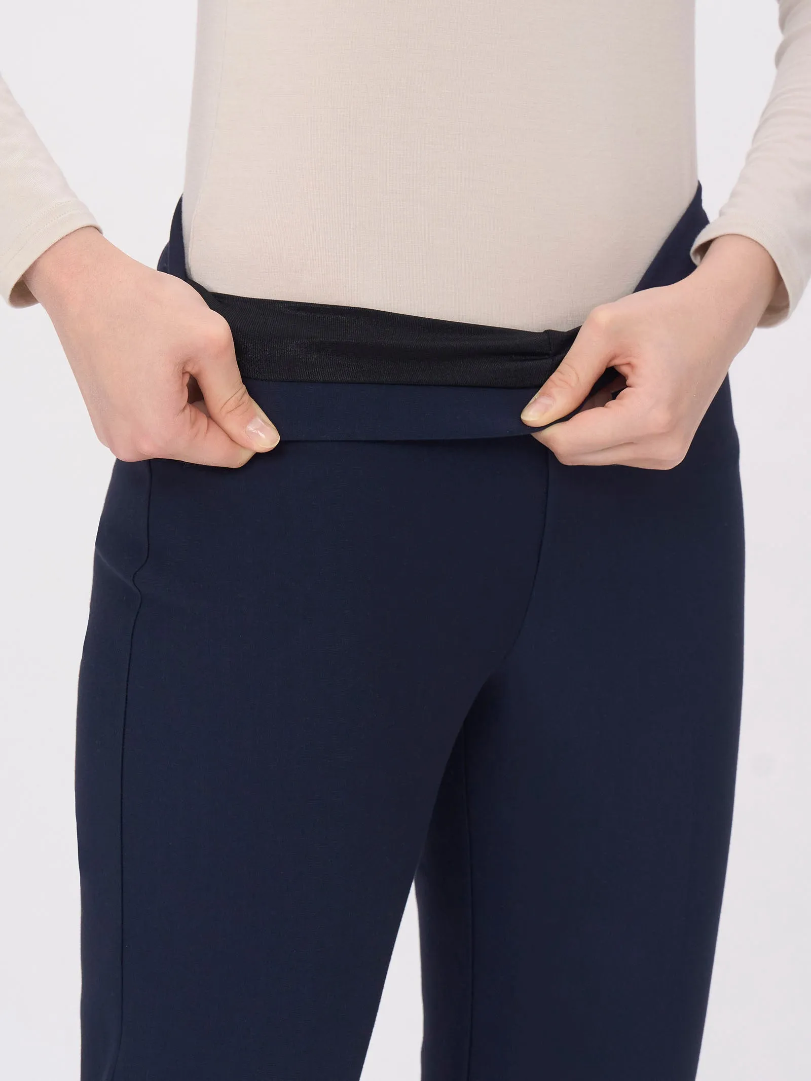 Pantalone a sigaretta modellante in tessuto Compact - Nero