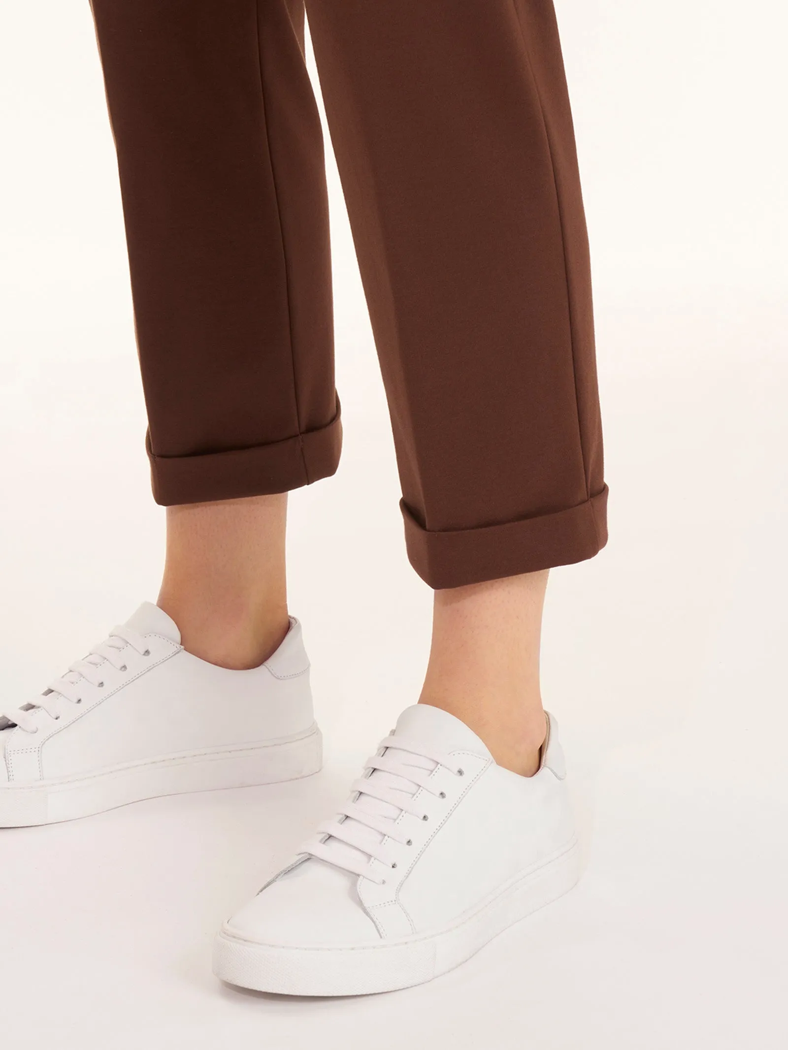 Pantalone dritto con tasche corto in Compact Light - Dewberry