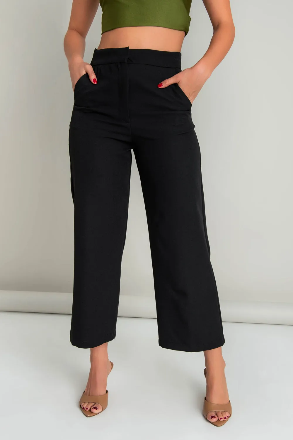 Pantalón ajustado de fit cropped flare