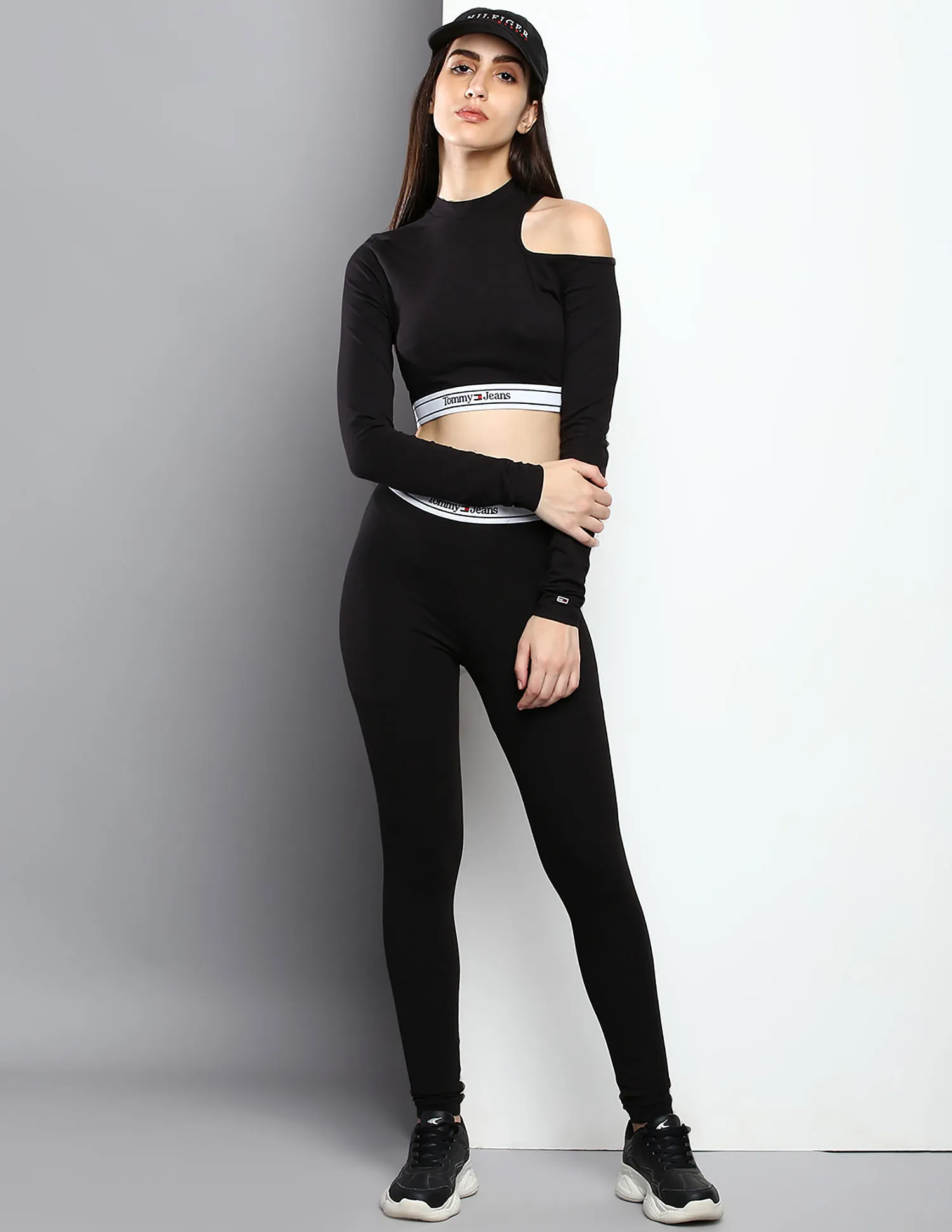 Tommy Hilfiger Solid Slim Fit Leggings